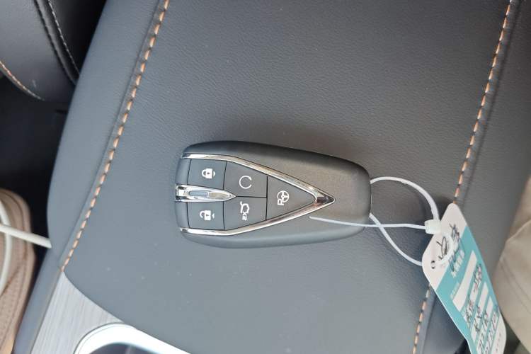 Used Changan X7 PLUS 2024 1.5T Automatic Luxury 7-Seater
