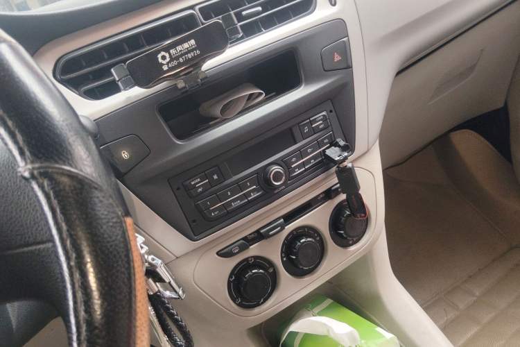 Used Citroen Elysee 2014 1.6L Automatic Fashion Model Audio And AC Panel