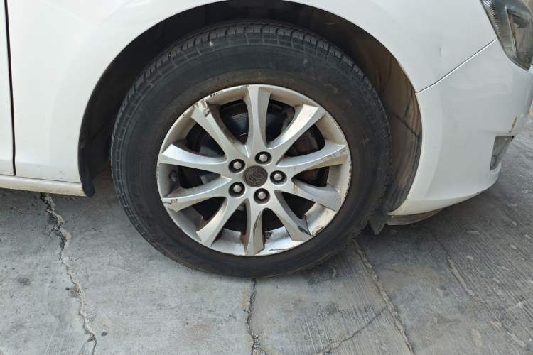 Used Buick GT 2014 XT 1.6L Manual Entry-Level Model
