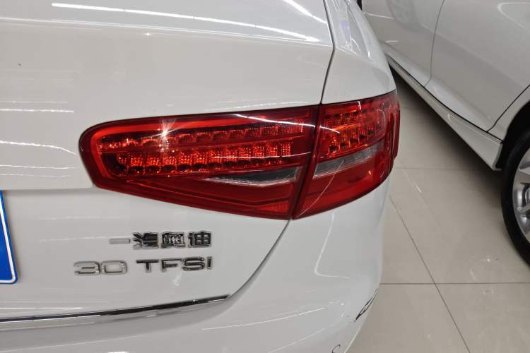 Used Audi A4L 2016 30 TFSI Collector's Edition Automatic Comfort Model