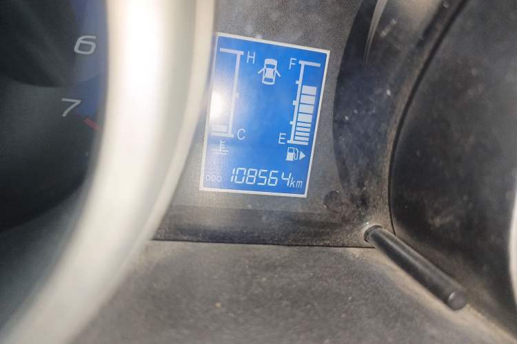 Used CHANGAN KAICHENG Ounuo S 2014 1.5L Base Version Odometer Close Up