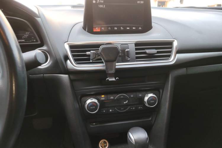 Used Mazda Mazda 3 Axela 2017 Sedan 2.0L Automatic Prestige Model China V Standard