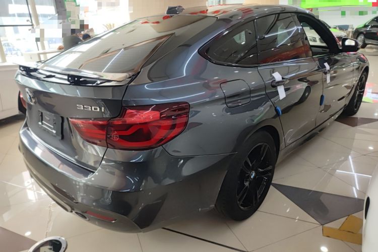 Used BMW 3 Series GT 2020 320i M Sport Package Rear Right 45 Deg
