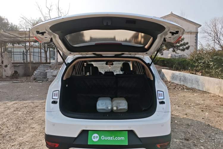 Used Baojun 560 2015 1.8L manual luxury version