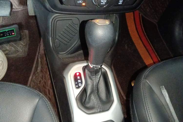 Used Jeep Renegade 2021 220T Automatic Elite Edition Gear Lever