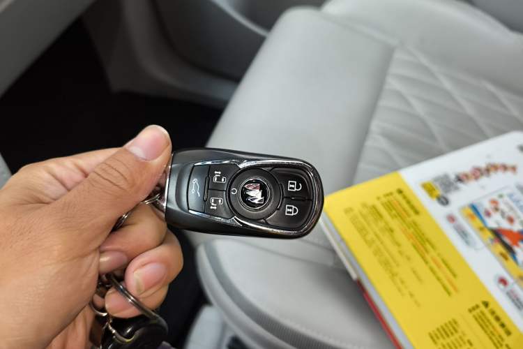 Used Buick GL8 2023 ES Lu Zun Luxury Edition and Yue Version