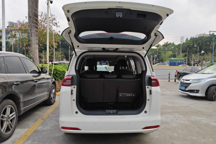 Used GAC Trumpchi M6 2019 270T DCT Luxury Edition (7-seater) China VI Trunk