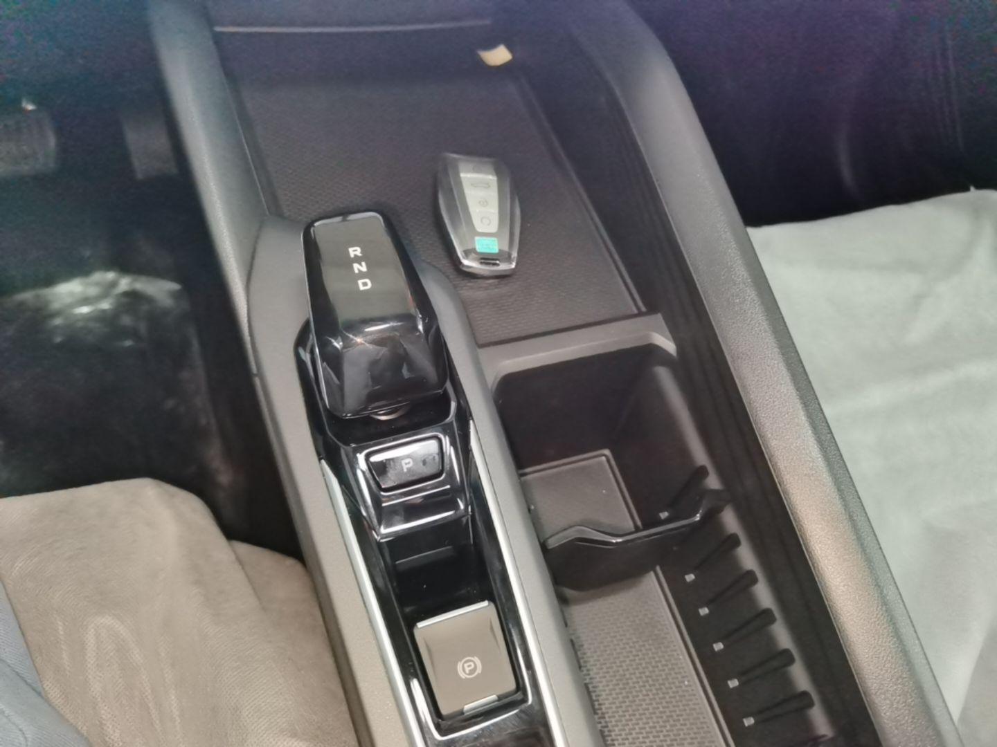 Geely Auto Binray 2024 Binrui COOL 1.5T DCT Longteng Edition — снимка 16