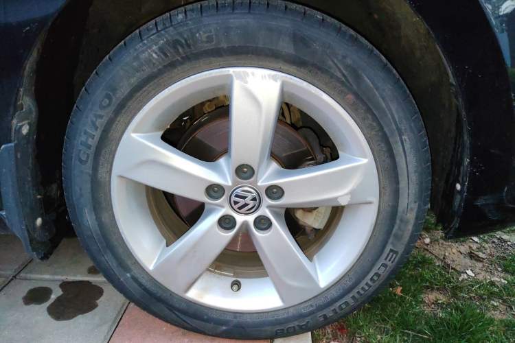 Used Volkswagen Santana 2015 1.6L Manual Comfort Edition