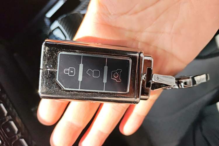 Used 212 T01 2024 2.0T Explorer Vehicle Key