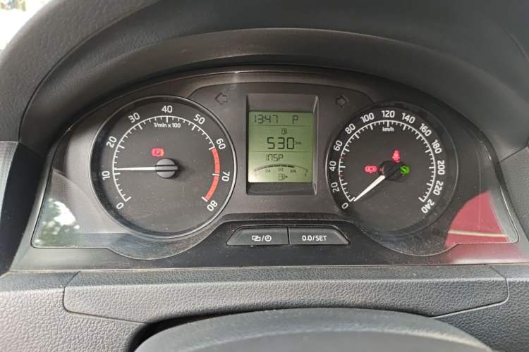 Used Skoda Rapid 2015 1.6L Automatic Smart Selection Model