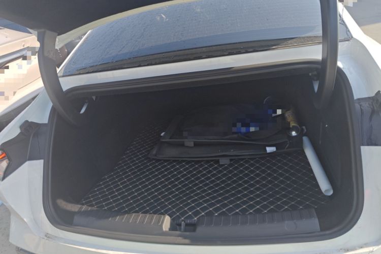 Used Geely Galaxy 8 2025 130km EM-i Prestige Edition Trunk