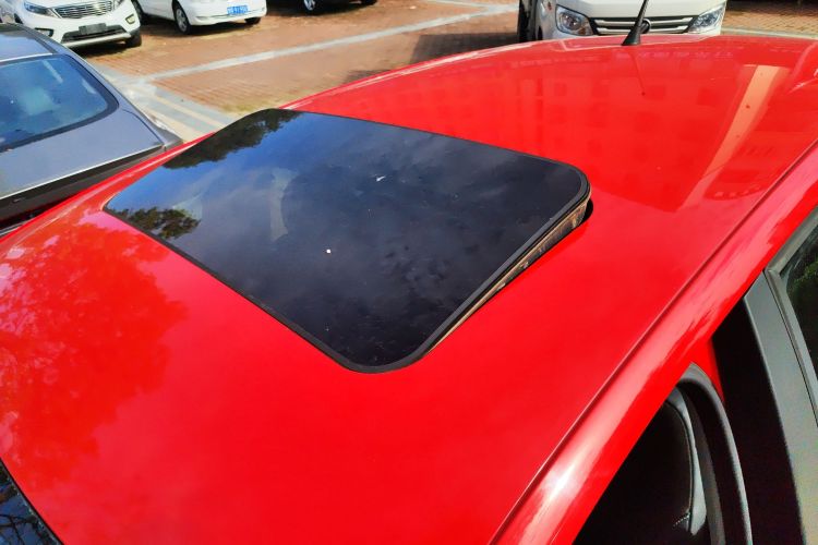 Used Volkswagen Polo 2016 1.6L Automatic Comfort Model
