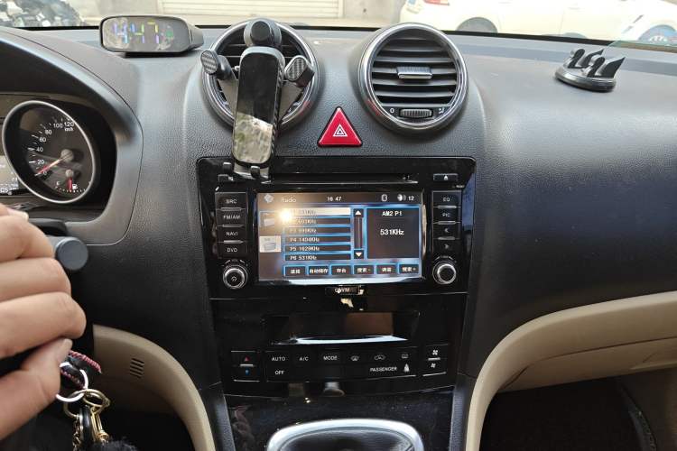 Used Haval H6 2012 1.5T Manual Two-Wheel Drive Elite Model Audio And AC Panel
