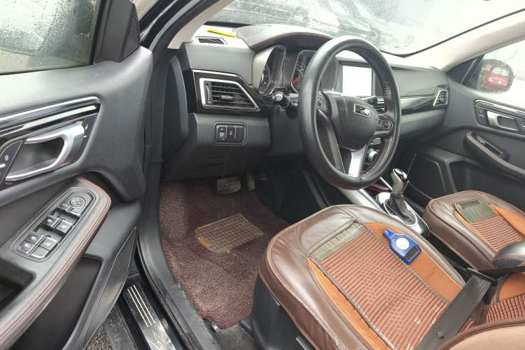 Used Zotye Domy X5 2015 1.5T CVT ZhiXian Trim China V Standard