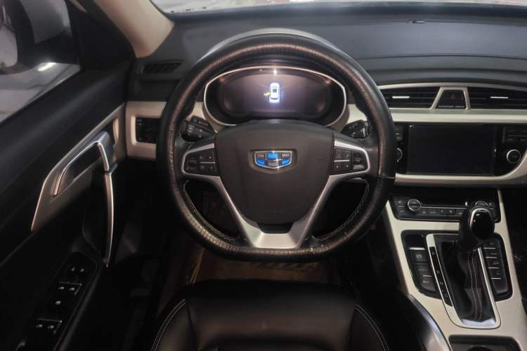 Used Geely Auto Emgrand X7 Sport 2018 1.8TD Automatic Two-Wheel Drive Smart Connect 4G Internet Edition
