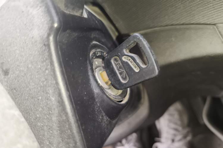 Used Wuling Hongguang 2015 1.5L S Base Model China IV