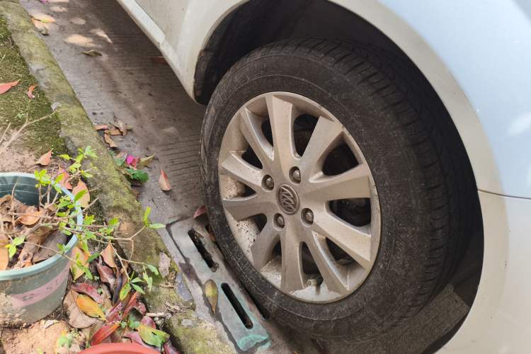 Used Buick Excelle 2013 1.5L Manual Luxury Model