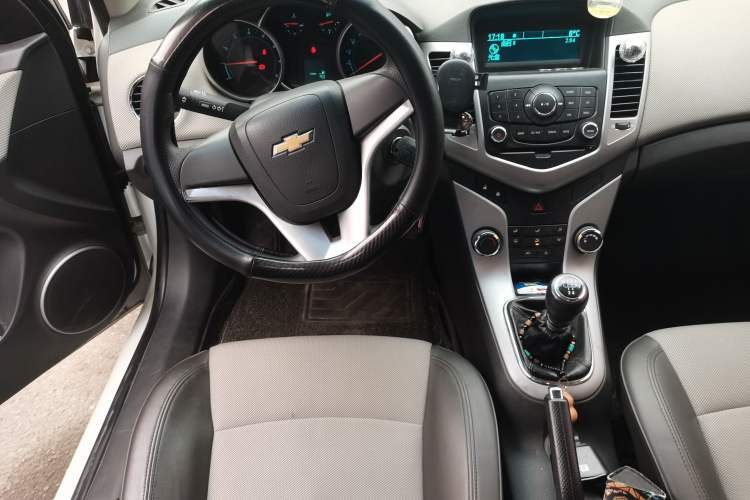 Used Chevrolet Cruze 2010 1.6L SL Grand Touring Edition MT