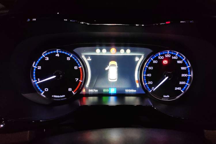 Used GAC Trumpchi GS8 2017 320T Two-Wheel Drive Luxury Smart Connectivity Version (7 Seats)
