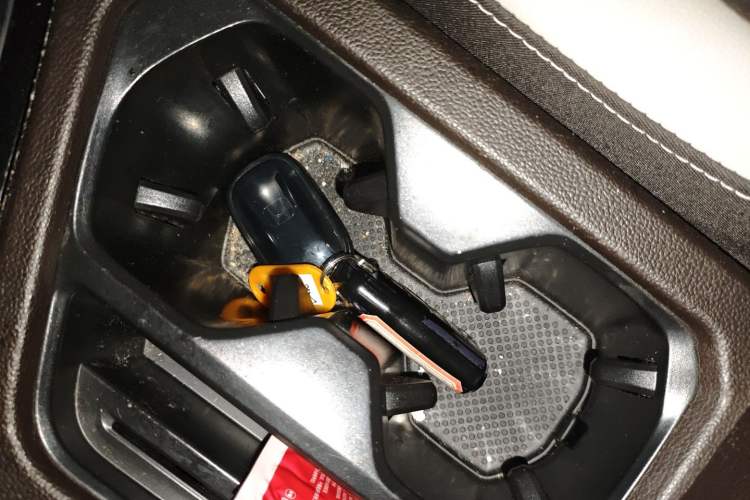 Used Volkswagen Tiguan L 2017 330TSI Automatic Two-Wheel Drive Luxury Edition Vehicle Key