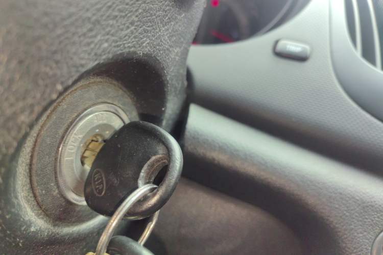 Used Kia Forte 2011 1.6L MT GLS