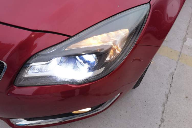 Used Buick Regal 2015 2.0L Leading Fashion Edition