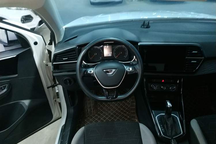 Used Jetta VS5 2021 280TSI Automatic Trend Edition
