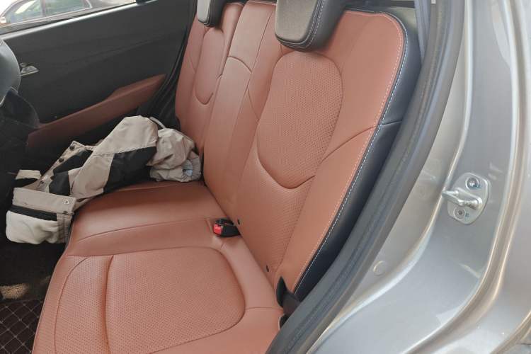 Used Baojun 510 2017 1.5L Automatic Luxury Model Interior 4