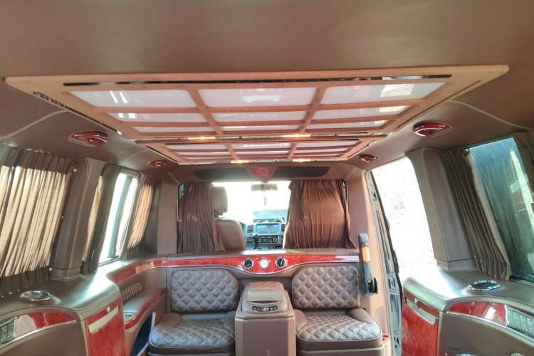 Used Volkswagen Caravelle 