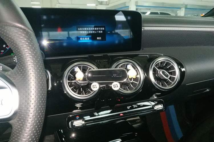 Used Mercedes-Benz A-Class 2021 A 200 L Sport Sedan Fashion Model
