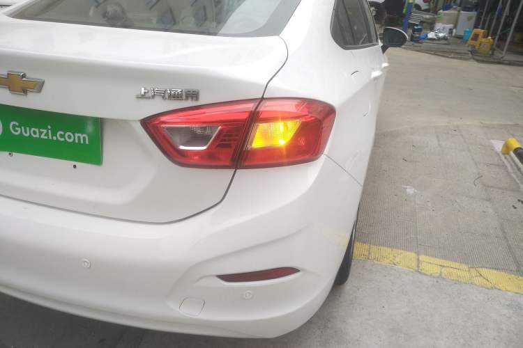 Used Chevrolet Cruze 2018 320 Automatic Pioneer Sunroof Edition