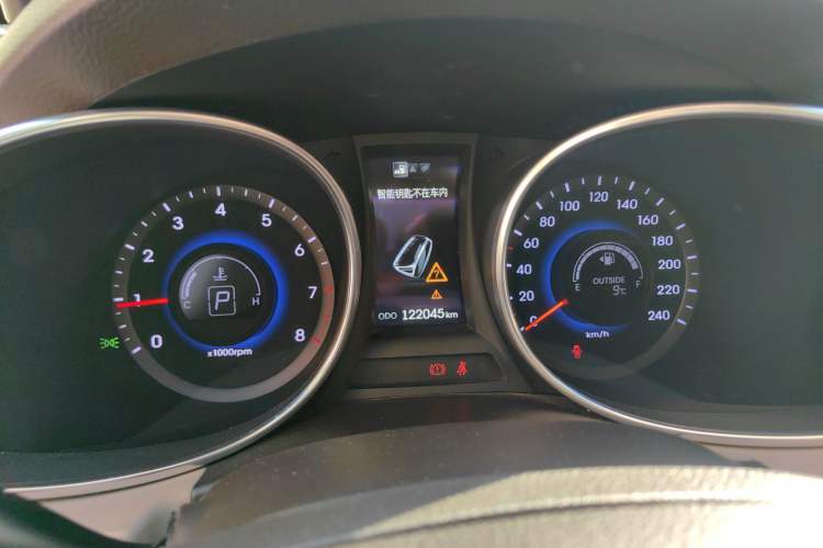 Used Hyundai Santa Fe 2013 2.4L Automatic 4x4 Prestige Edition