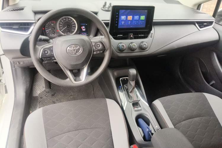 Used Toyota Corolla 2022 1.2T S-CVT Pioneer PLUS Edition Center Console
