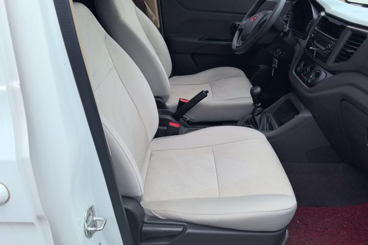 Used Wuling Hongguang V 2022 1.5L Enjoy Edition Hydraulic Power Steering LAR