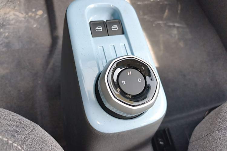 Used Geely Galaxy Panda 2024 Panda Mini 200km Endurance Bear