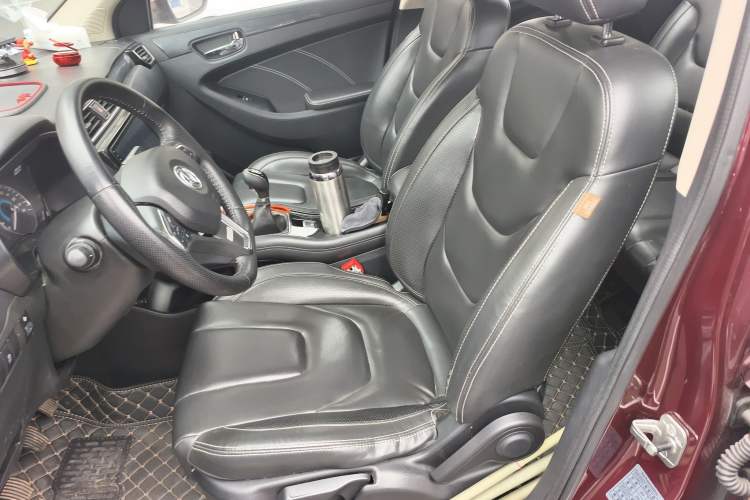 Used Dongfeng Fengon 580 2016 1.5T Manual Comfort Model Left Front Seat
