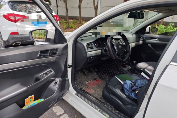 Used Volkswagen Lavida 2017 1.6L Manual Comfort Edition