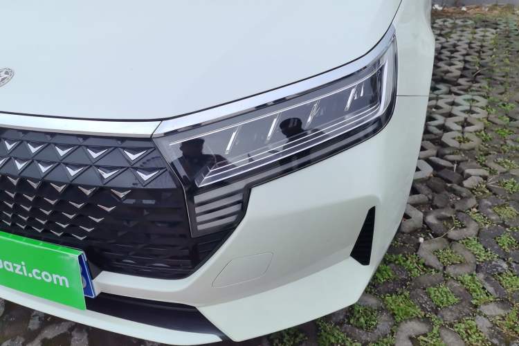 Used Venucia D60 2023 PLUS 1.6L XL CVT Yue Ling Edition
