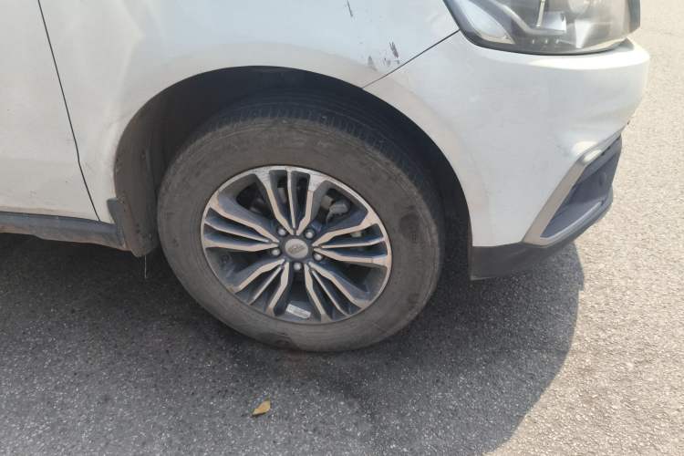 Used Geely Auto Vision X6 2018 1.8L Manual 4G Connect Luxury Edition Right Front Wheel Hub