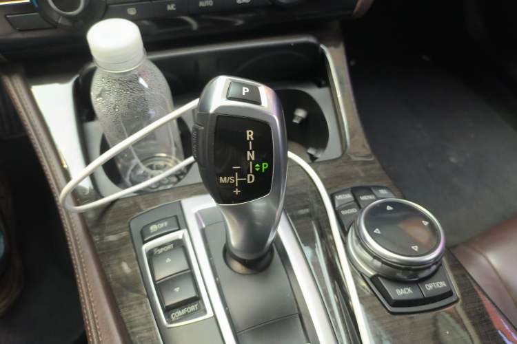 Used BMW 5 Series 2014 525Li Luxury Design Package