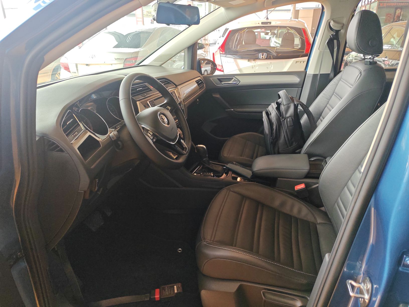 Interior delantero