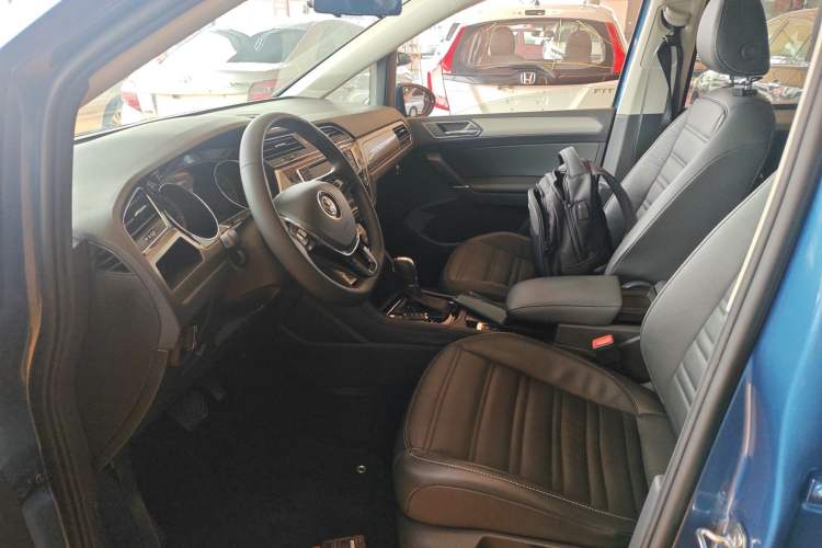 Used Volkswagen Touran 2018 Volkswagen Touran L 280TSI DSG Boundary Edition 7 Seats China V Emission Standard