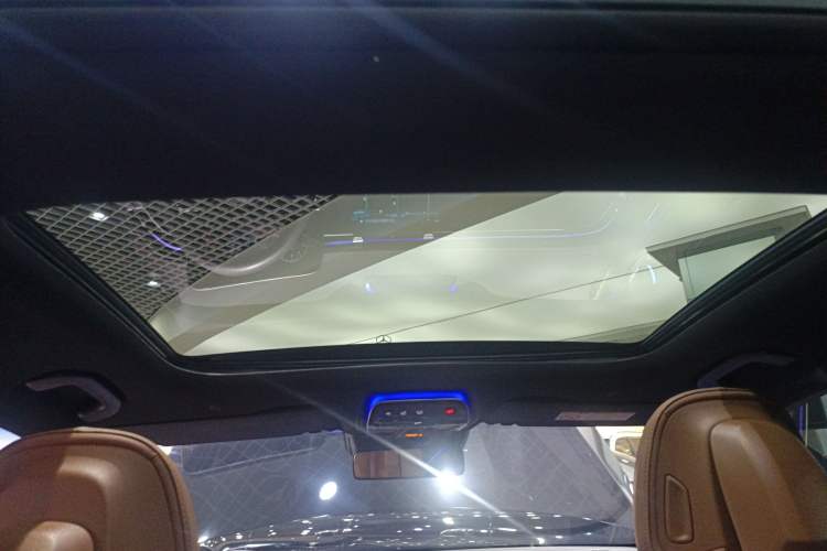 Used Mercedes-Benz E-Class 2025 E 300 L Luxury Model Headliner