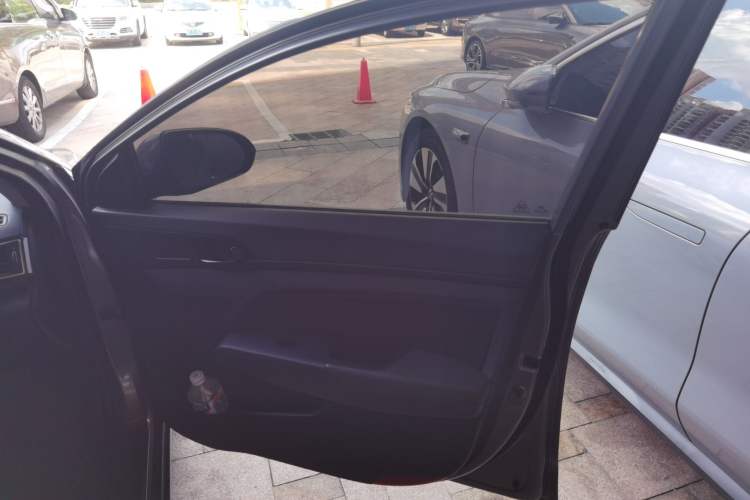 Used Hyundai Elantra (6th Generation / Lingdong) 2018 1.4T Dual-Clutch Xuan Dong · Dynamic Edition Interior 5