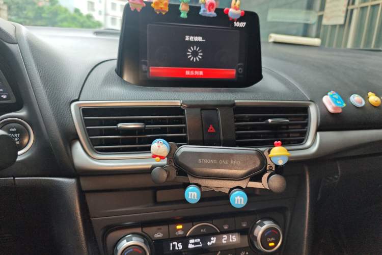 Used Mazda Mazda 3 Axela 2017 Sedan 1.5L Automatic Luxury Model Emission Standard China V