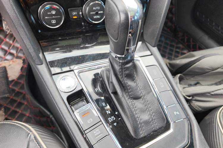 Used Volkswagen Lamando 2019 280TSI DSG Luxury Edition China V Standard Gear Lever