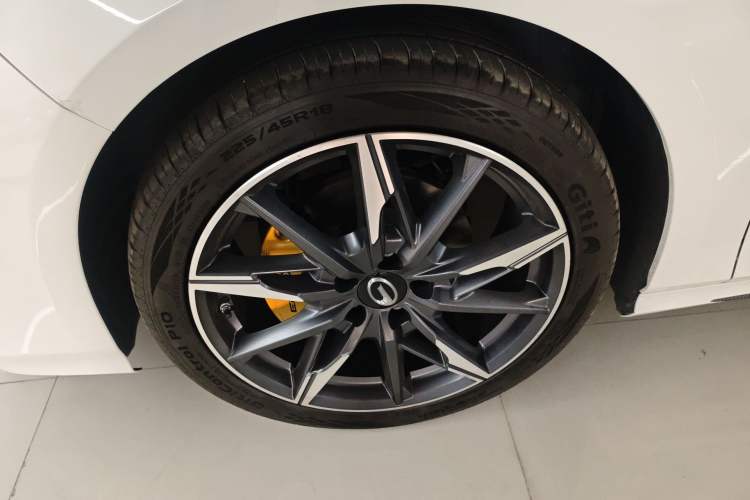 Used GAC Trumpchi EMPOW 2023 270T DCT J15 Version Left Front Wheel Hub