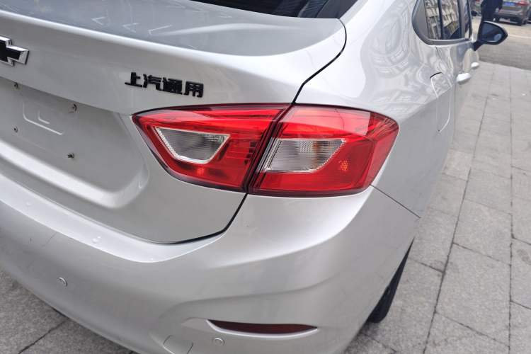 Used Chevrolet Cruze 2018 Redline 320 Automatic Pioneer Edition