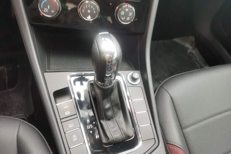 Used Volkswagen Bora 2021 1.5L Automatic Comfort Smart Connect Edition
